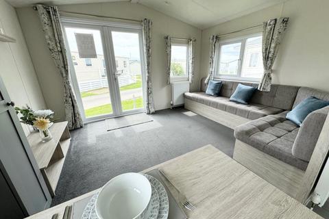 2 bedroom static caravan for sale, Solent Breezes Holiday Park