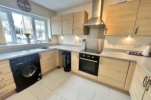 3 bedroom terraced house for sale, Heol Y Gigfran, Cefneithin, Llanelli