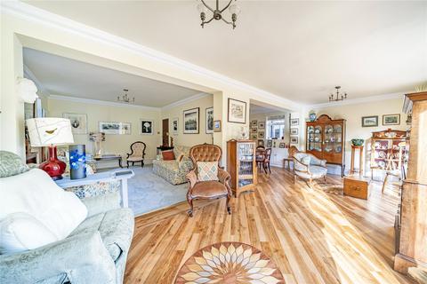 52 Speer Road, Thames Ditton, KT7 0PW