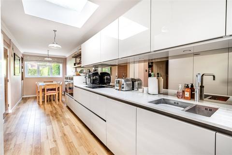 52 Speer Road, Thames Ditton, KT7 0PW