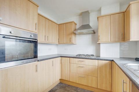 2 bedroom flat for sale, London Road, Westcliff-on-sea, SS0