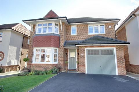 3 bedroom detached house for sale, West Wold, Swanland