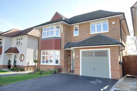 3 bedroom detached house for sale, West Wold, Swanland