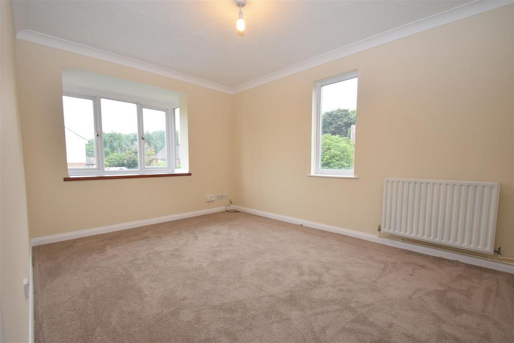 Beecham Berry, Loddon Vale... 1 bed flat to rent £850 pcm (£196 pw)