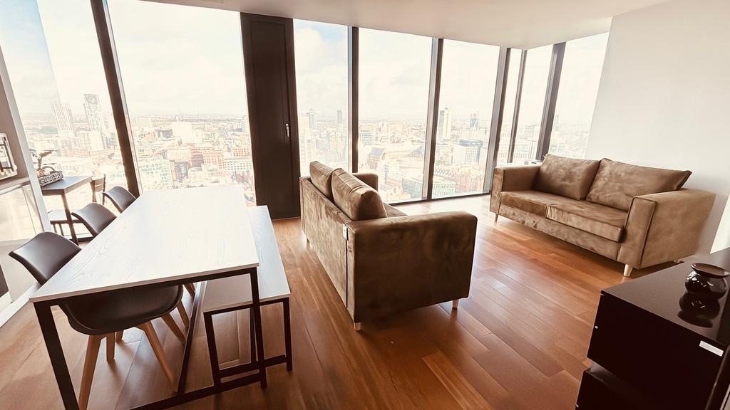 29th FLOOR APARTMENT IN BEETHAM TOWER WITH SECURE