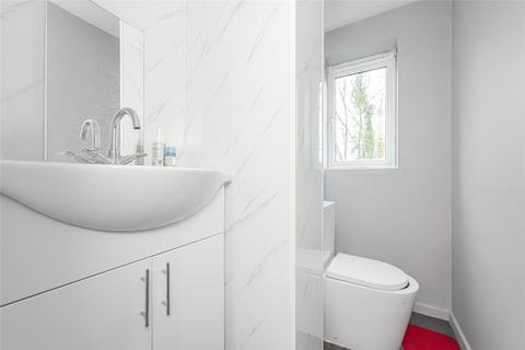 Studio to rent, Finchley Lodge, North Finchley, London, N12