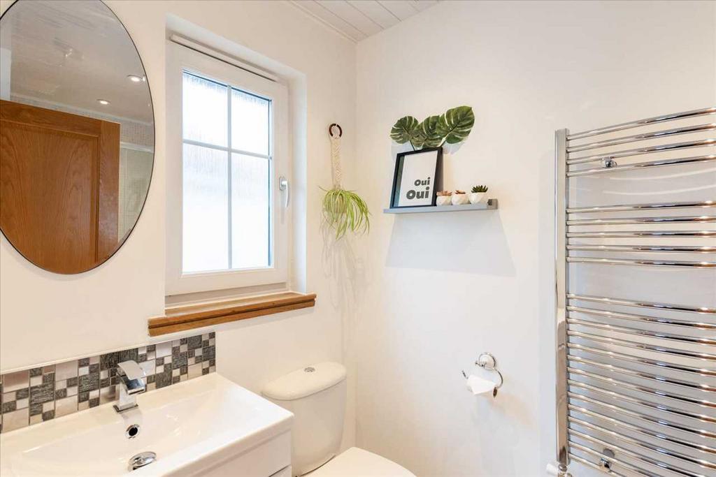 En-Suite Shower Room