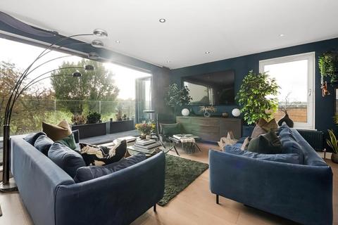 Flat 4, Chalice Court, 41 Chevening Road, London, SE19 3TD