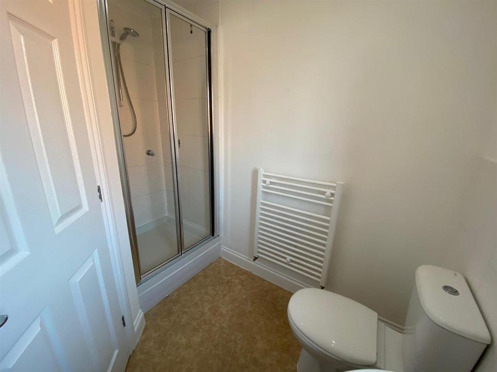 EN SUITE 2.jpg