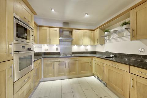 2 bedroom apartment for sale, Warren House, Beckford Close, London, W14