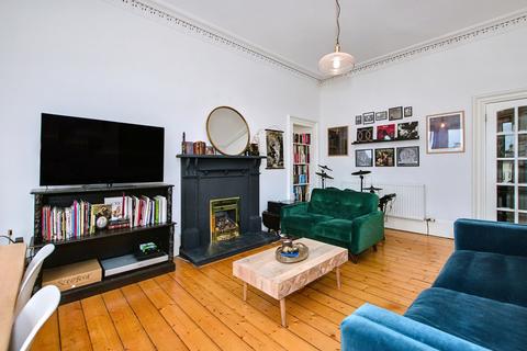 2 bedroom flat for sale, Wolseley Terrace, Edinburgh, EH8