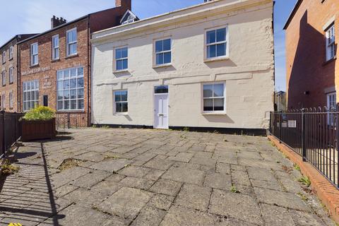 2 bedroom flat for sale, North Bar Street, Banbury OX16