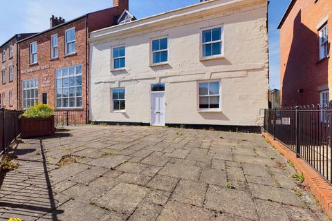 2 bedroom flat for sale, North Bar Street, Banbury OX16