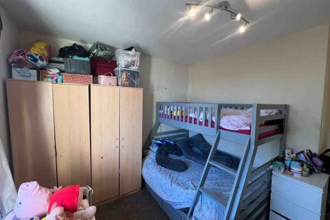 1 bedroom flat to rent, Sydenham Road, Croydon, CR0