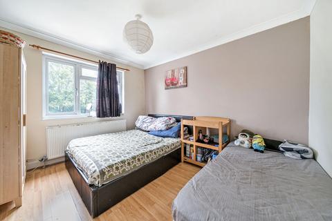 3 bedroom end of terrace house for sale, Drake Road, Harrow