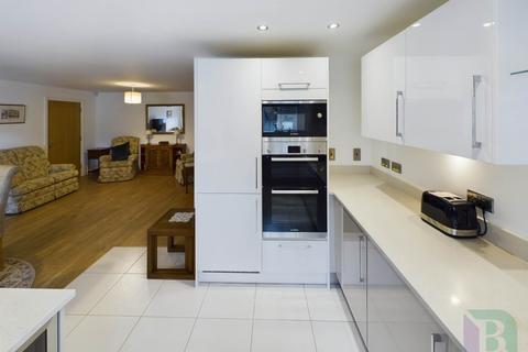 2 bedroom apartment for sale, Club Lane, Milton Keynes MK17