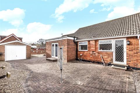 2 bedroom bungalow to rent, Charles Avenue, Laceby, Grimsby, DN37