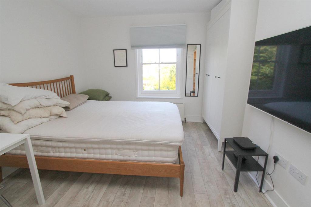 Bedroom.jpg