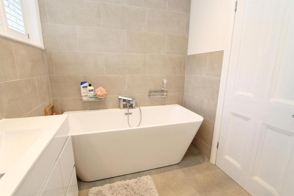 Bath b.jpg