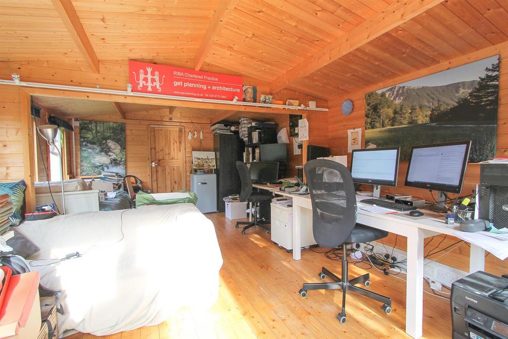 Cabin.jpg