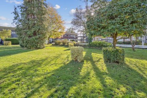 Flat 26 Keensacre, Iver, SL0 0DL