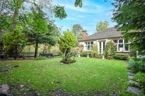 4 bedroom bungalow for sale, Cowley Mill Road, Uxbridge UB8