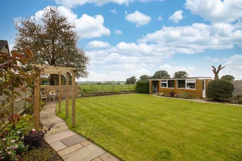 3 bedroom detached bungalow for sale, 3 Pembroke Green, Lea