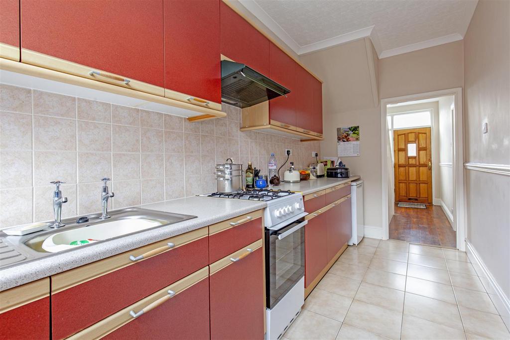 Darley Avenue, Darley Dale, Matlock 3 bed end of terrace house for sale