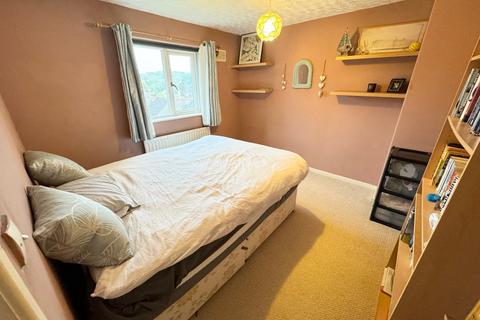 2 bedroom terraced house for sale, Coniston Grove, Baildon, Shipley, BD17