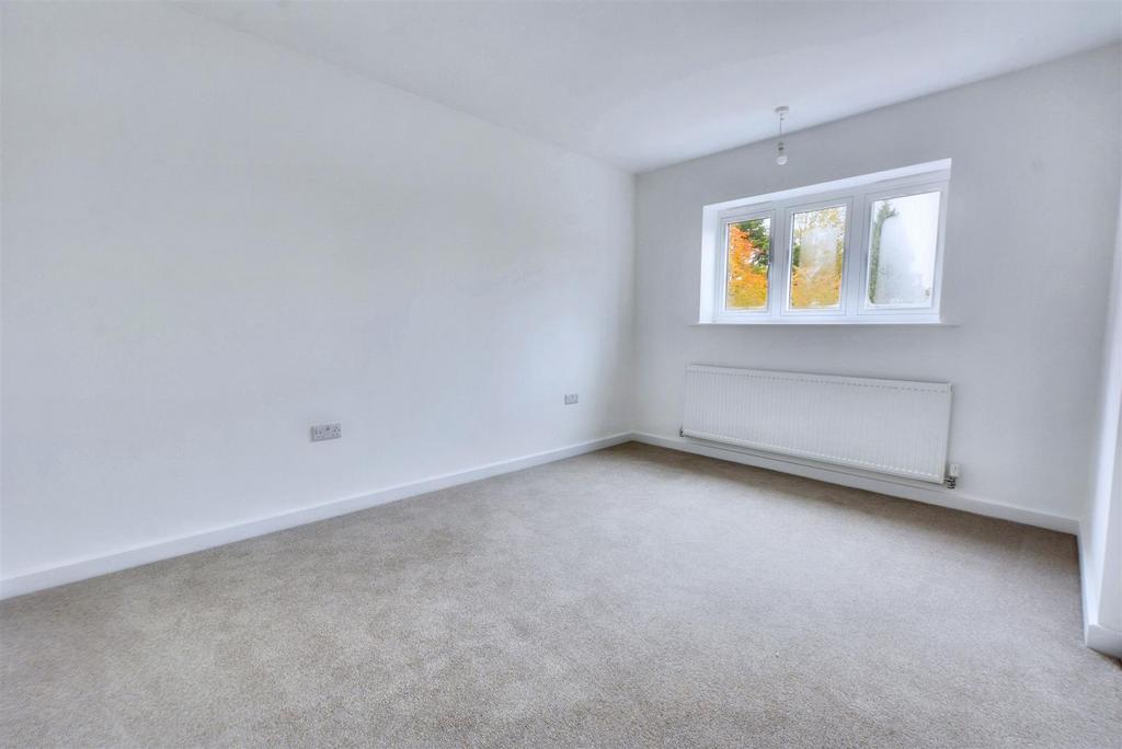 Bedroom 1.jpeg