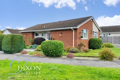 2 bedroom bungalow for sale, Queens Close, West Moors, Ferndown, Dorset