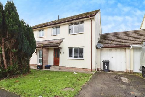 3 bedroom semi-detached house for sale, Speedwell Close, Barnstaple