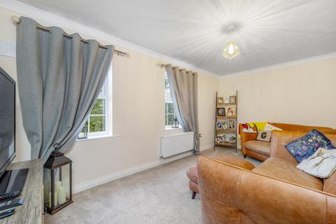 3 bedroom end of terrace house for sale, Shakespeare Way, Spalding