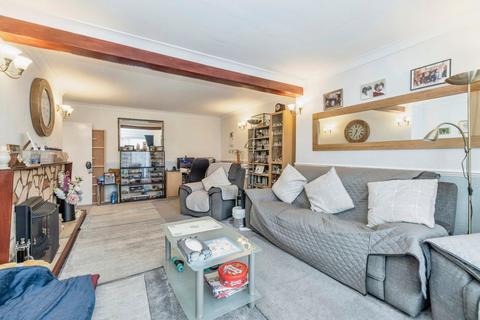 4 bedroom semi-detached house for sale, Moatfield Road, Bushey WD23