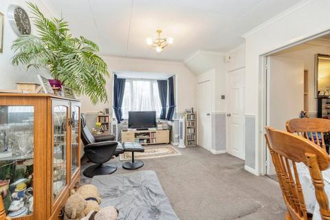 4 bedroom semi-detached house for sale, Moatfield Road, Bushey WD23