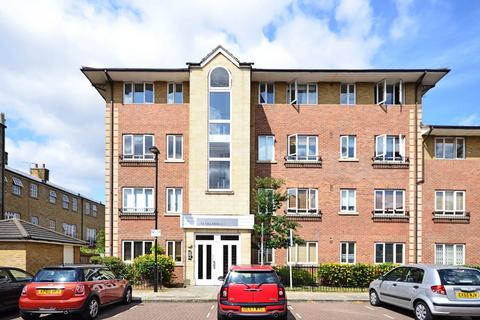 2 bedroom flat to rent, Wyndhams Court, Dalston, London, E8