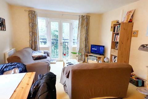 2 bedroom flat for sale, Three Bridges Road, Crawley RH10