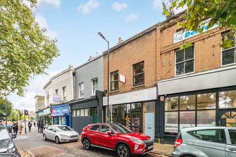 3 bedroom terraced house to rent, Forest Hill Road, East Dulwich, London, SE22