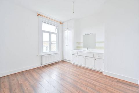 2 bedroom flat to rent, Lordship Lane, East Dulwich, London, SE22