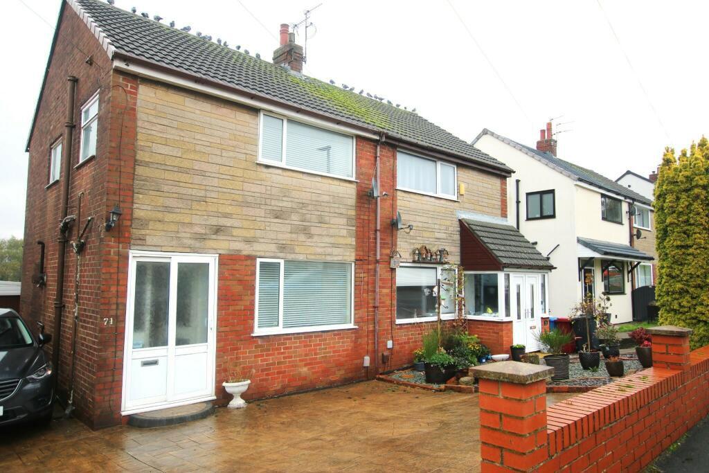 Dalby Crescent, Cherry Tree... 3 bed semidetached house for sale £