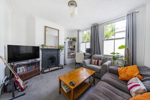 1 bedroom apartment to rent, Goldsboro Road London SW8