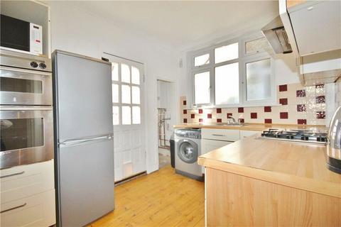 1 bedroom flat for sale, River Gardens, Feltham, Middlesex, TW14 0RE