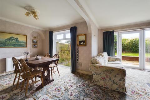 5 Rarey Drive, Weaverthorpe, Malton, YO17 8HA