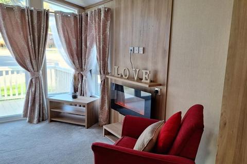 2 bedroom static caravan for sale, Chantry Country and Leisure Park