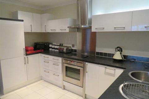 2 bedroom apartment to rent, Dixon Court, Chelford, Macclesfield