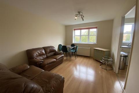 1 bedroom apartment to rent, Windmill Drive, Cricklewood, London