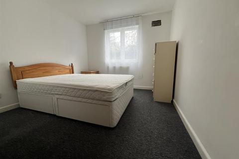 1 bedroom apartment to rent, Windmill Drive, Cricklewood, London