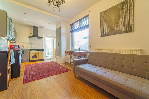 4 bedroom terraced house for sale, St. Johns Road, Newport, NP19