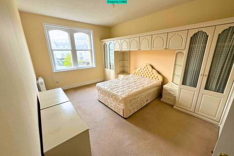 2 bedroom flat to rent, Flat 2, 25 Vaughan Street, Llandudno, LL30