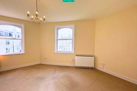 2 bedroom flat to rent, Flat 2, 25 Vaughan Street, Llandudno, LL30